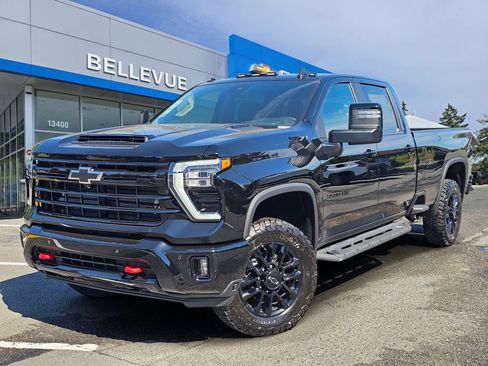 New 2026 Chevrolet Silverado 3500 LT w/ Trail Boss Package AWD/4WD image 1