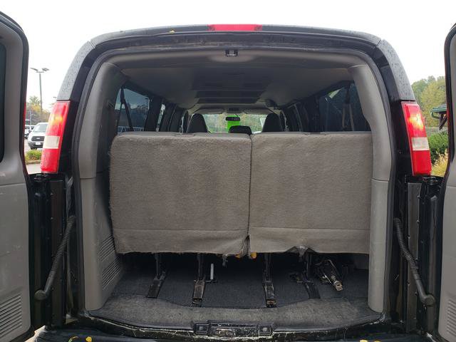 Used 2017 Chevrolet Express 3500 LS RWD image 7