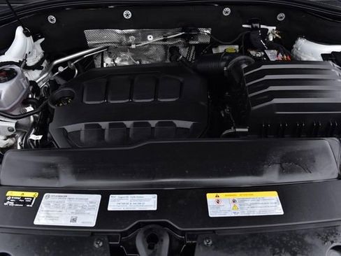 Used 2024 Volkswagen Atlas SEL Premium R-Line AWD/4WD image 28