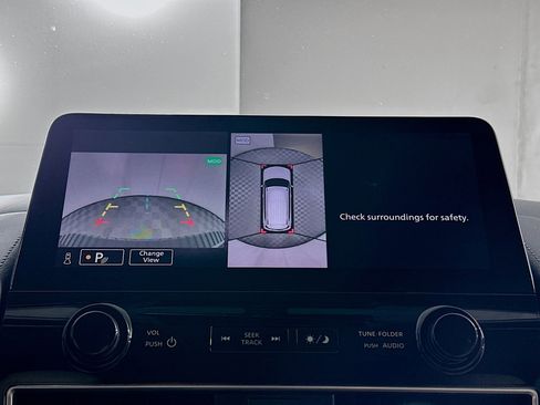 Used 2022 Nissan Armada SL w/ Captain's Chairs Package image 23