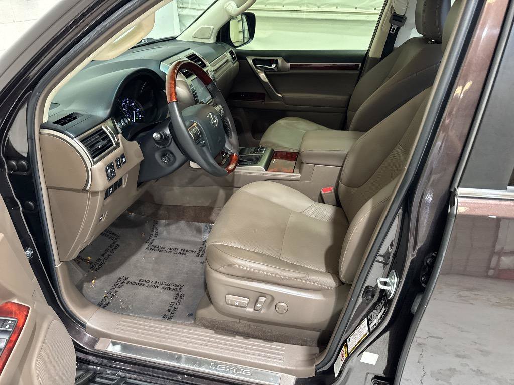 Used 2013 Lexus GX 460 w/ Comfort Plus Pkg AWD/4WD image 36