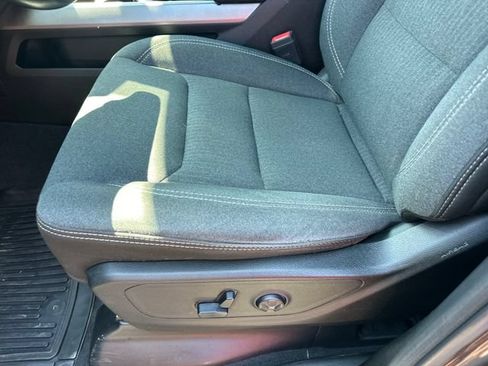 Used 2019 RAM 1500 Big Horn AWD/4WD image 11