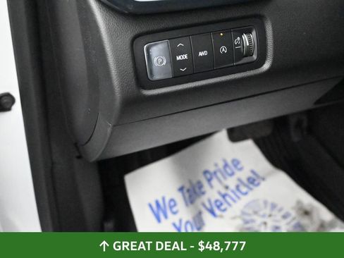 Used 2026 GMC Acadia AT4 image 31