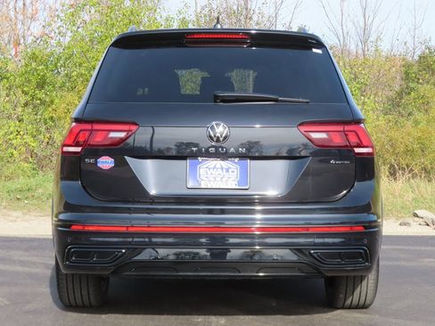 Used 2024 Volkswagen Tiguan SE R-Line image 18