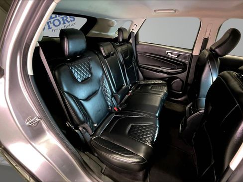 Used 2024 Ford Edge Titanium AWD/4WD image 25