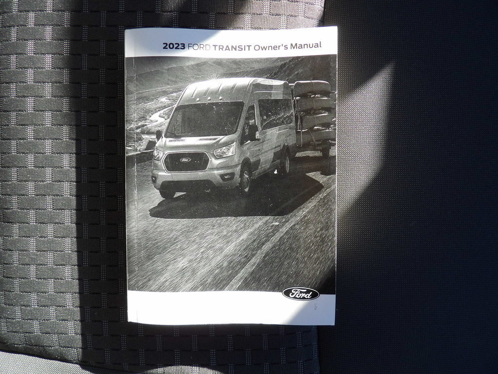 Used 2023 Ford Transit 350 XLT RWD image 41