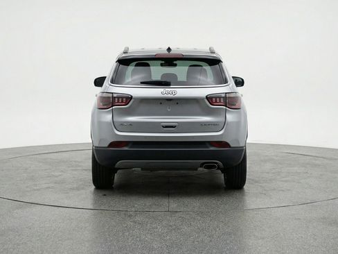 Used 2025 Jeep Compass Limited AWD/4WD image 7