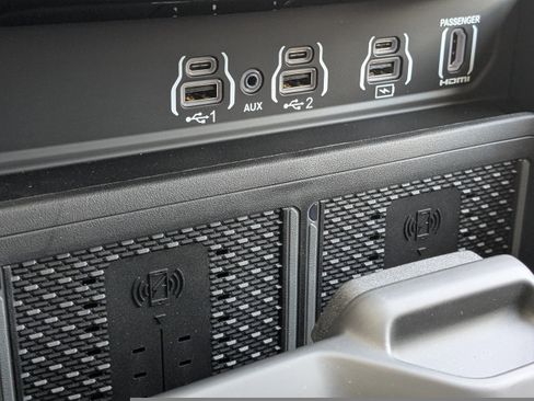 New 2026 RAM 2500 Limited AWD/4WD image 22