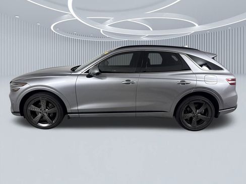 Used 2024 Genesis GV70 3.5T Sport w/ Sport Prestige Package image 8