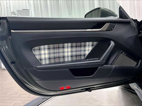 Used 2025 Porsche 911 Turbo S image 24