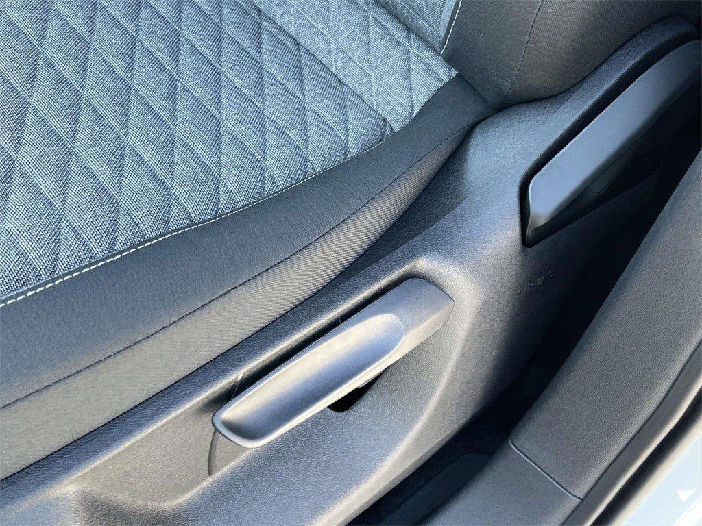 Certified 2025 Volkswagen Tiguan S FWD image 20