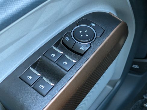 Used 2023 Ford Maverick Lariat FWD image 20
