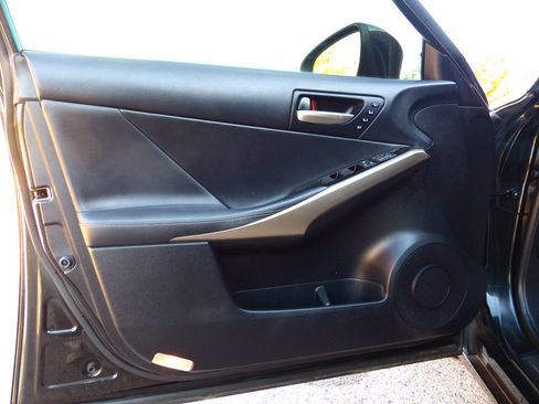 Used 2018 Lexus IS 300 F Sport w/ F Sport Package image 22