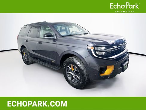Used 2025 Ford Expedition Tremor image 1
