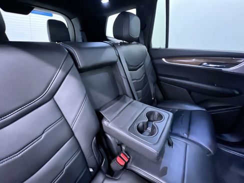 Used 2020 Cadillac XT6 Premium Luxury w/ Platinum Package AWD/4WD image 41