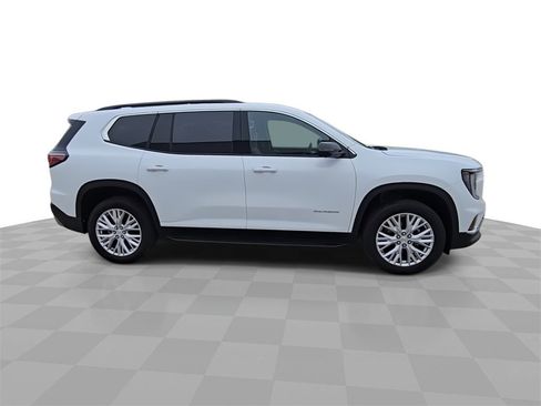 Used 2025 GMC Acadia Elevation w/ Elevation Premium Package image 9