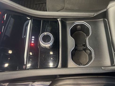 Used 2024 Jeep Grand Cherokee L Altitude image 19