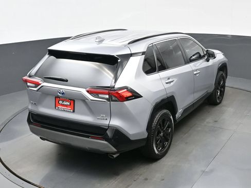 Used 2024 Toyota RAV4 SE AWD/4WD image 40