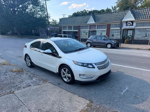 Used 2012 Chevrolet Volt Premium w/ Premium Trim Package FWD image 12