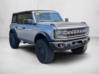 Used 2023 Ford Bronco Black Diamond video 4
