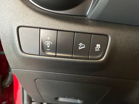 Used 2022 Hyundai Kona SEL FWD image 18