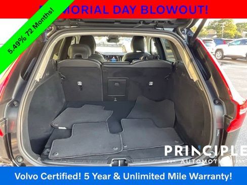 Certified 2025 Volvo XC60 B5 Core AWD/4WD image 28