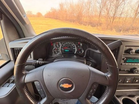 Used 2022 Chevrolet Express 3500 w/ Power Convenience Package image 28