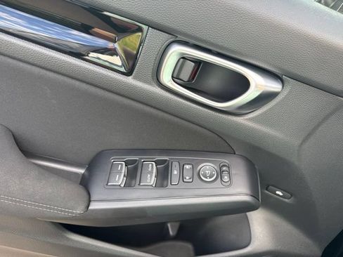 Used 2024 Honda Civic EX image 18