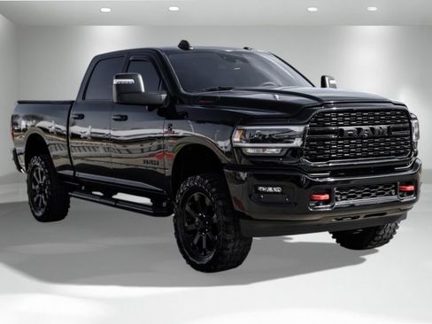 Used 2024 RAM 2500 Big Horn w/ Night Edition image 5