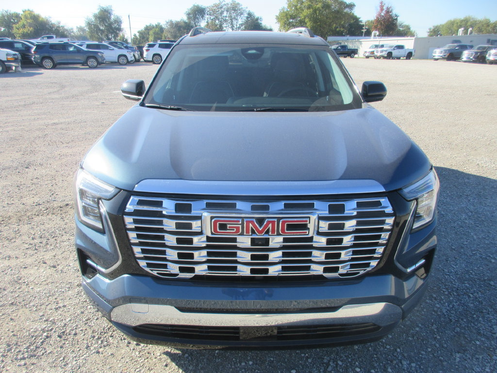 New 2027 GMC Terrain Denali w/ LPO, Black Badging Package AWD/4WD image 10