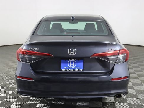 Used 2022 Honda Civic Sport image 9