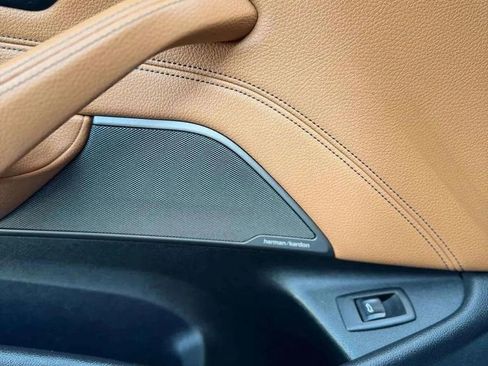 Used 2018 BMW M550i xDrive image 18