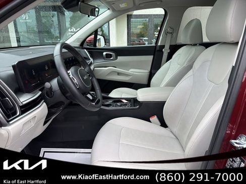 Certified 2024 Kia Sorento S w/ Panoramic Sunroof Package FWD image 26