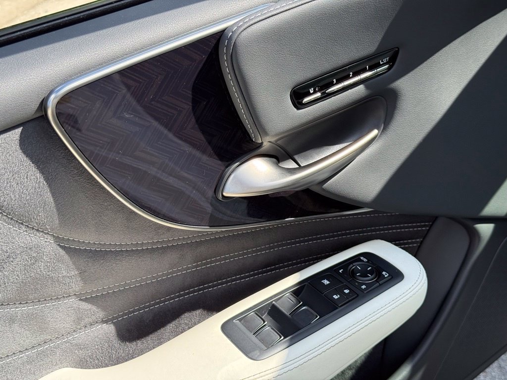 Certified 2023 Lexus LS 500 w/ Interior Upgrade Package RWD image 22