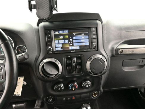 Used 2015 Jeep Wrangler Unlimited Sport w/ Quick Order Package 24S AWD/4WD image 20