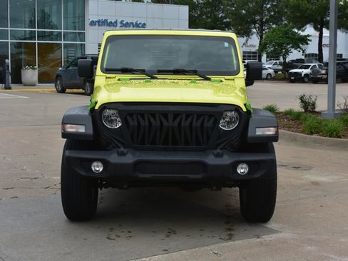 Used 2022 Jeep Wrangler Unlimited Sport AWD/4WD image 2