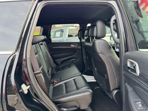 Used 2022 Jeep Grand Cherokee Limited w/ Trailer Tow Group IV AWD/4WD image 12