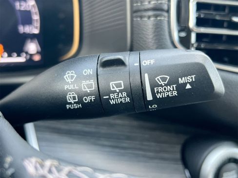 Used 2023 Jeep Wagoneer Series III w/ Preferred Equipment Group image 25