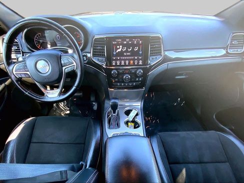 Used 2021 Jeep Grand Cherokee Trailhawk AWD/4WD image 16