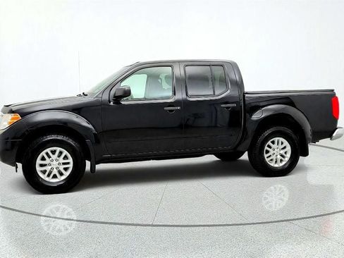 Used 2017 Nissan Frontier SV w/ SV Value Truck Package AWD/4WD image 8