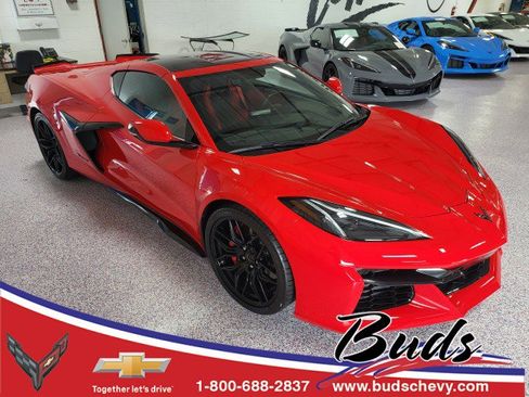 Used 2023 Chevrolet Corvette Z06 image 1