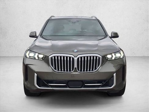 Used 2024 BMW X5 xDrive50e w/ Executive Package AWD/4WD image 2
