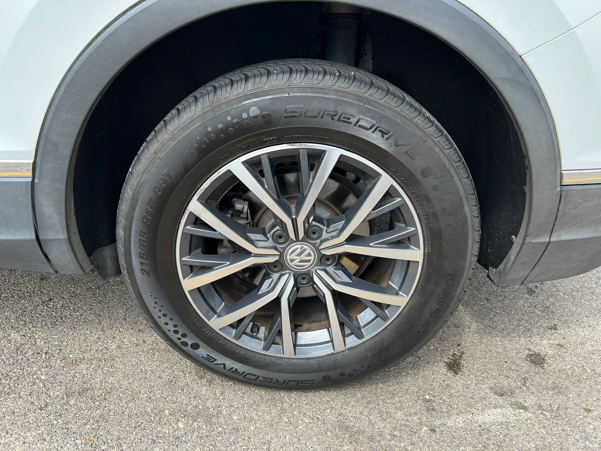 Used 2020 Volkswagen Tiguan S FWD image 12