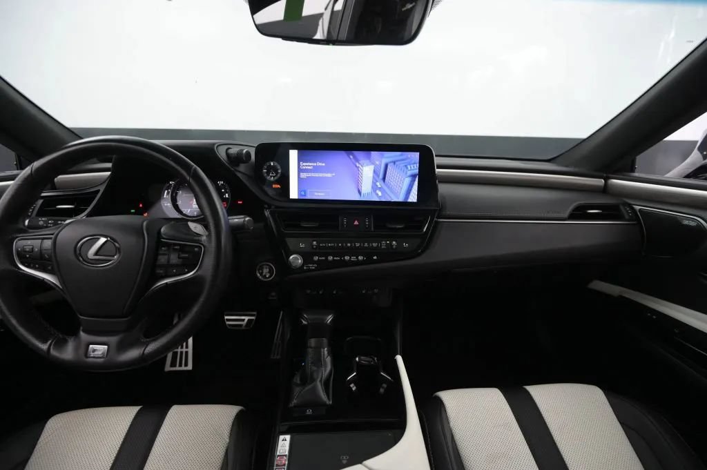 Used 2024 Lexus ES 350 F Sport w/ Accessory Package (Z2) FWD image 31