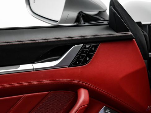 Used 2021 Porsche 911 Turbo S image 86