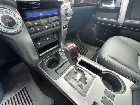 Used 2024 Toyota 4Runner Limited AWD/4WD image 30