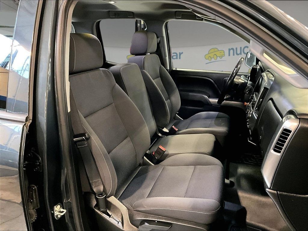 Used 2018 Chevrolet Silverado 1500 LT w/ All Star Edition AWD/4WD image 11