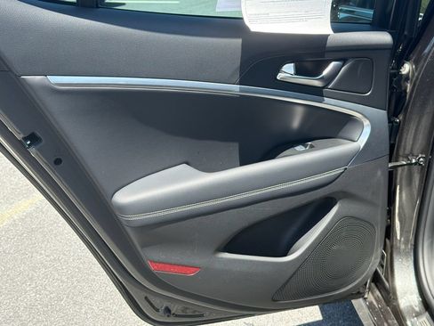 Used 2026 Genesis G70 2.5T RWD image 24