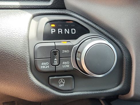 New 2026 RAM 1500 Express AWD/4WD image 12