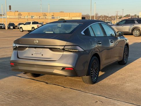 New 2026 Nissan Sentra SV image 5